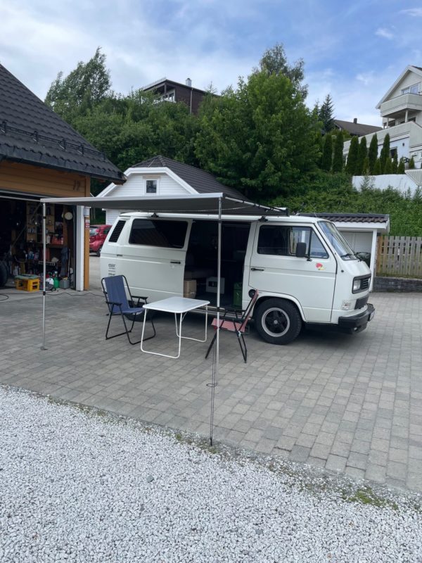 Markise i alukasett 200x200 inkl fester, LED  Treeline Outdoors
